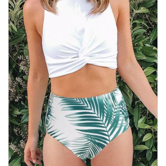 Adorable, never worn Beachsissi bikini - Picture 2 of 3